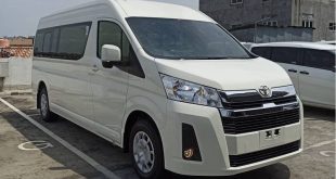 Kapan Sobat Perlu Sewa Hiace Premio di Bandung?