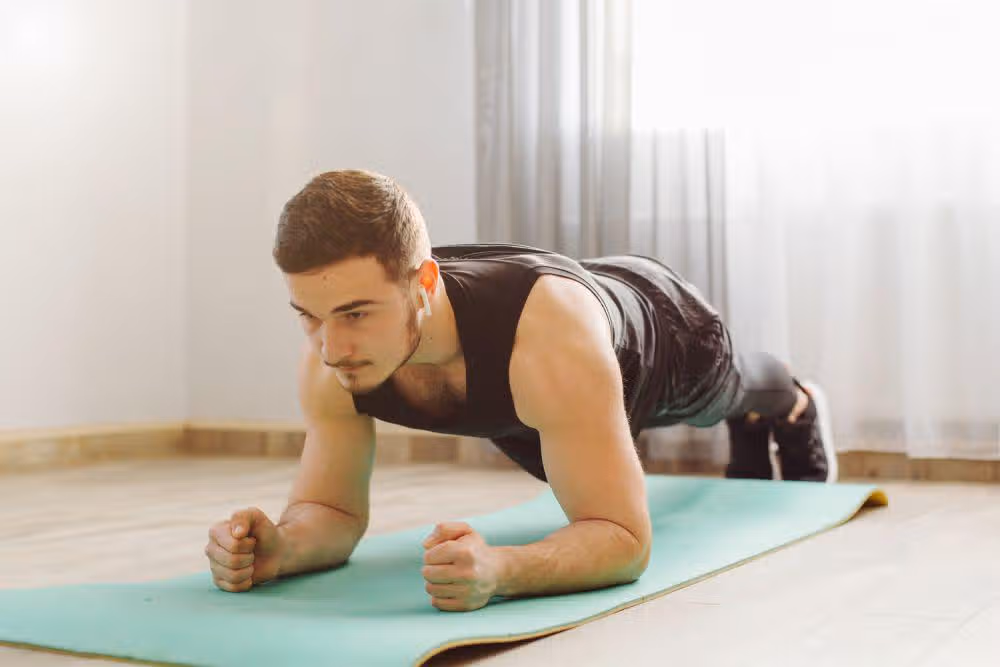 Cara Melakukan Plank yang Benar agar Tidak Cepat Lelah