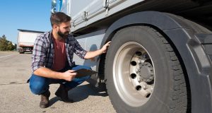 Membaca Kode Ban Truk dan Memilih Tipe Kembangan Sesuai Muatan